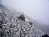 J&ouml;rg von de Fenn. Blinder Bergsteiger erklimmt den Dachstein 2008.